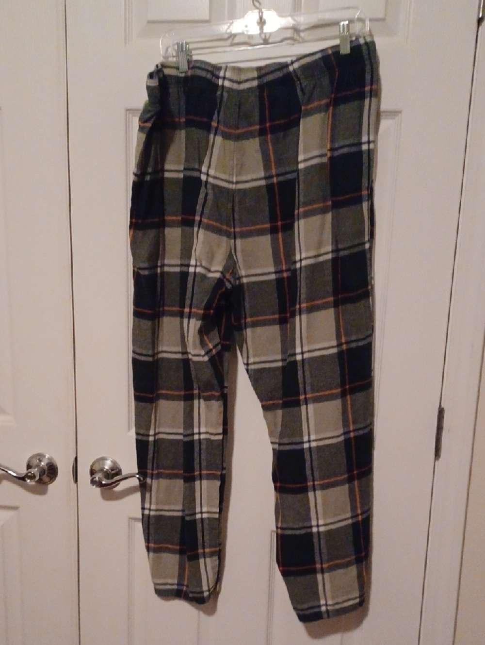--Old Navy Men's Black, Gray & Cream Plaid Sleapwear Pants Size XXLarge Cotton - Picture 4 of 6